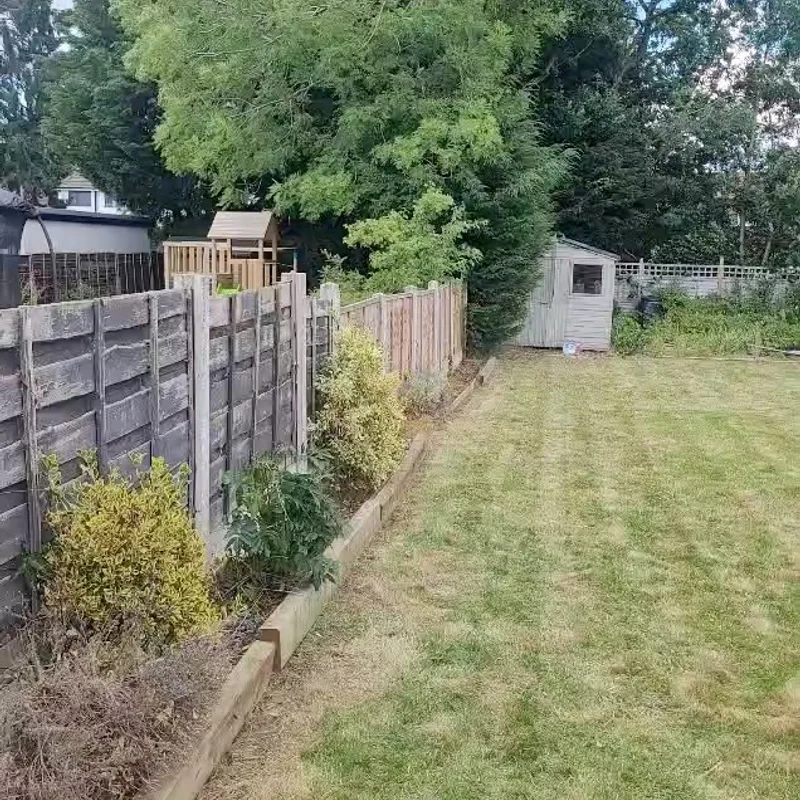 Leavy's Lawns at work